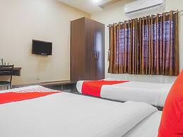 OYO 13583 Hotel Paradise Inn