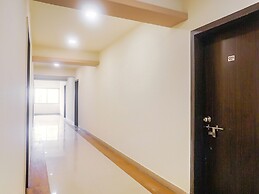 OYO 13583 Hotel Paradise Inn