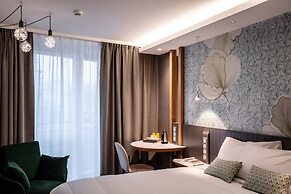 voco Strasbourg Centre The Garden by IHG