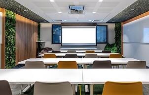 voco Strasbourg Centre The Garden by IHG