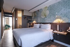 voco Strasbourg Centre The Garden by IHG