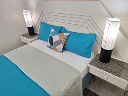 Cumber's Tropical Apartments