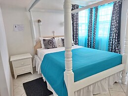 Cumber's Tropical Apartments