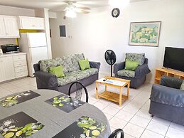 Cumber's Tropical Apartments