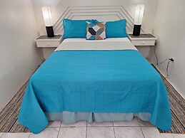 Cumber's Tropical Apartments