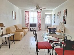 Cumber's Tropical Apartments