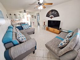 Cumber's Tropical Apartments