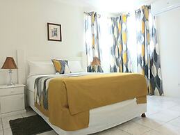 Cumber's Tropical Apartments