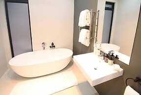 Curry's Post Bed and Breakfast