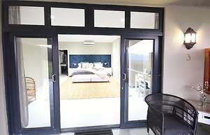 Curry's Post Bed and Breakfast