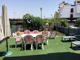 Venavera D30B - Ground Garden 2 Dorm 1 Bath, Walk to Beach