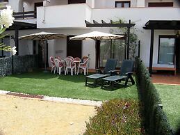 Venavera D30B - Ground Garden 2 Dorm 1 Bath, Walk to Beach