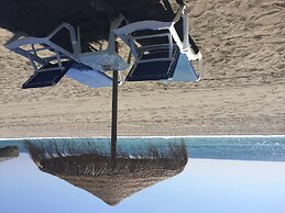 VenAVera E21B - 1 Bedroom/1Bath Beachfront WIFI