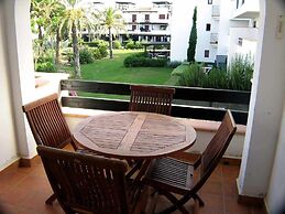 VenAVera E21B - 1 Bedroom/1Bath Beachfront WIFI