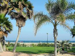 VenAVera E21B - 1 Bedroom/1Bath Beachfront WIFI