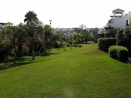 Venavera H21a - 2 Dorm / 1bath Walk to Beach