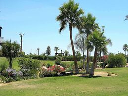 Venavera H21a - 2 Dorm / 1bath Walk to Beach