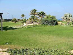 Venavera H21a - 2 Dorm / 1bath Walk to Beach