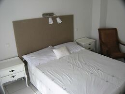 Venavera H21a - 2 Dorm / 1bath Walk to Beach