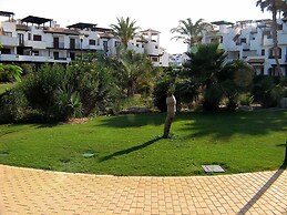 Venavera H21a - 2 Dorm / 1bath Walk to Beach