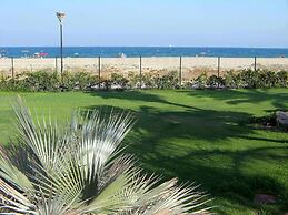 Venavera H21a - 2 Dorm / 1bath Walk to Beach