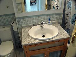 Venavera H21a - 2 Dorm / 1bath Walk to Beach