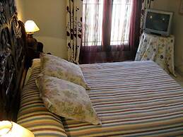 VenAVera H22D - Penthouse 2 Bedrooms/1Bath Beachfront WIFI