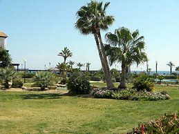 VenAVera C10A - Ground floor Garden 3Bedrooms/2Baths Beachfront, WIFI