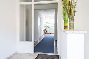 Carli's Bed-No-Breakfast