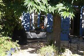 Aux Pots Bleus