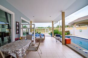 Blue Sky Pool Villa