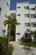 Playa Suites Apartment
