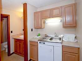 Riverbank Motel and Cabins