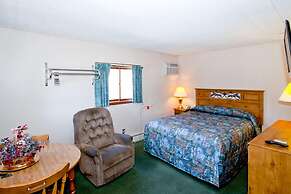 Riverbank Motel and Cabins