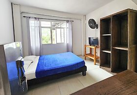 La Mercedes Lite Hostal By MH