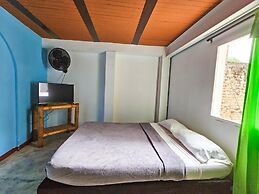 La Mercedes Lite Hostal By MH