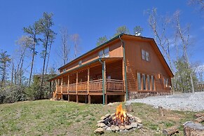 Sweet Tranquility Pool Lodge Apartment 4