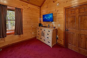 Sweet Tranquility Pool Lodge Apartment 4