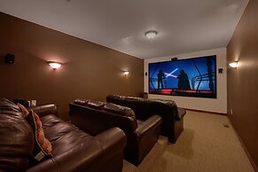 Uwoduhi Pool Lodge Apartment 6