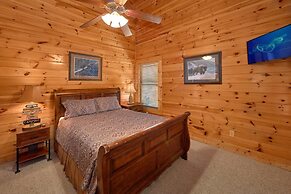 A Smoky Hideaway Apartment 5