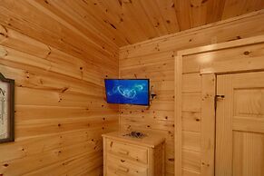 A Smoky Hideaway Apartment 5