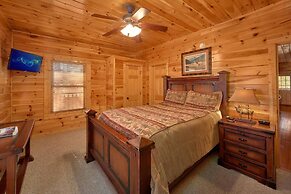 A Smoky Hideaway Apartment 5