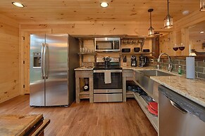 Big Sky Lodge Apartment 2