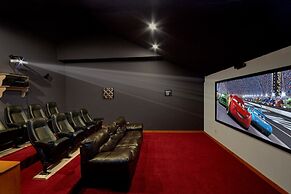 Indoor Pool Beauty Apartment 5