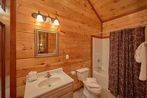 Pool Movie 1 Apartment 6