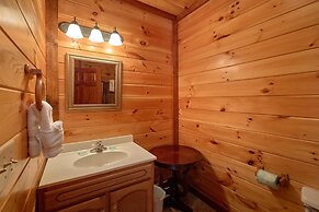 Pool Movie 1 Apartment 6