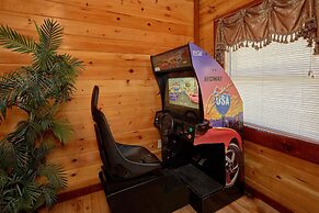 Pool Movie 1 Apartment 6