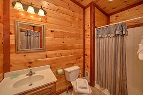 Pool Movie 1 Apartment 6