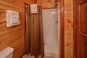 Pool Movie 1 Apartment 6