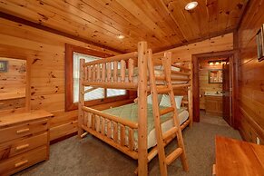 Pool Movie 1 Apartment 6